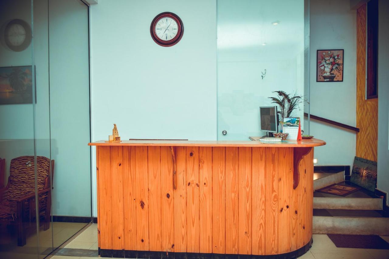 Zendara Hotel ネゴンボ エクステリア 写真