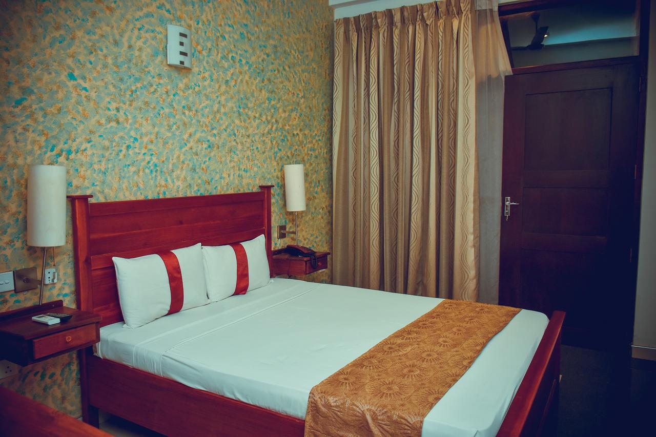Zendara Hotel ネゴンボ エクステリア 写真