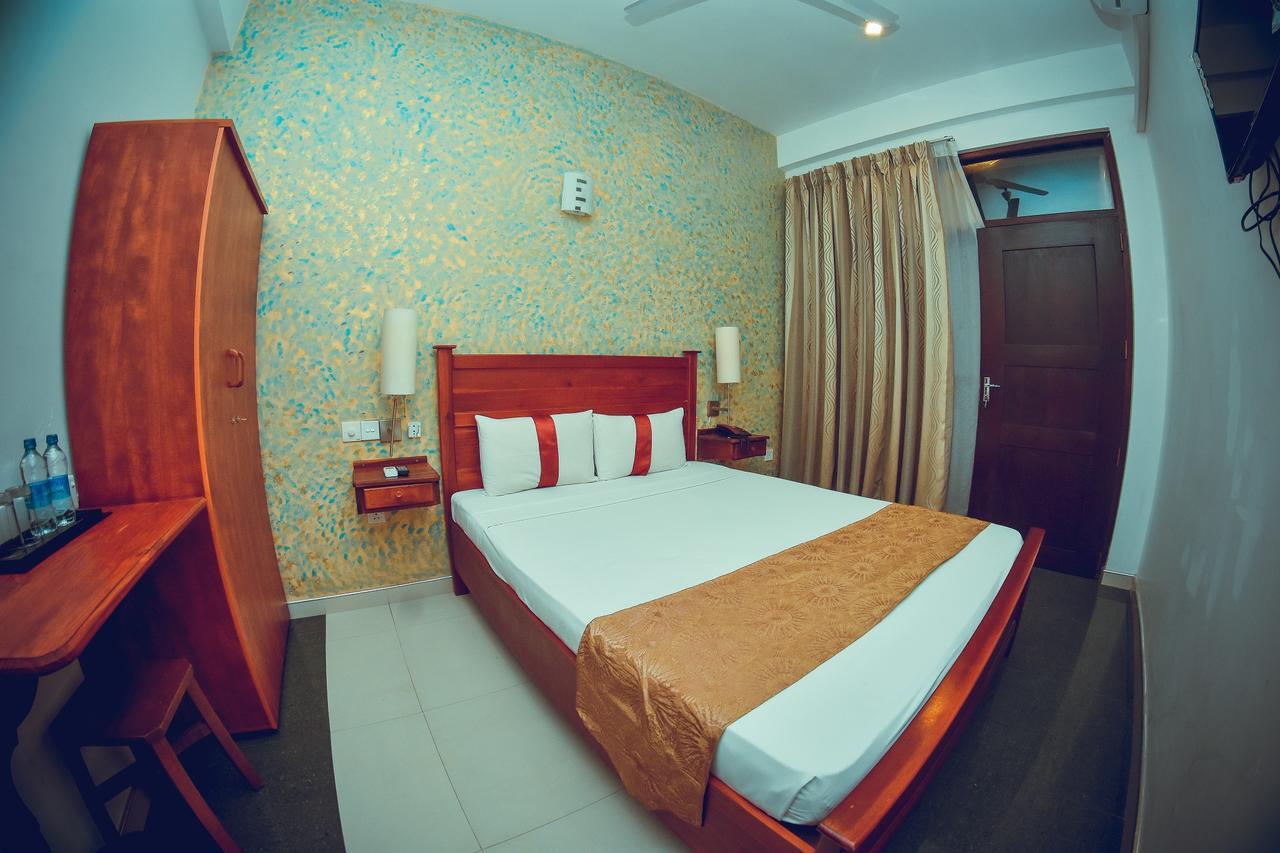 Zendara Hotel ネゴンボ エクステリア 写真