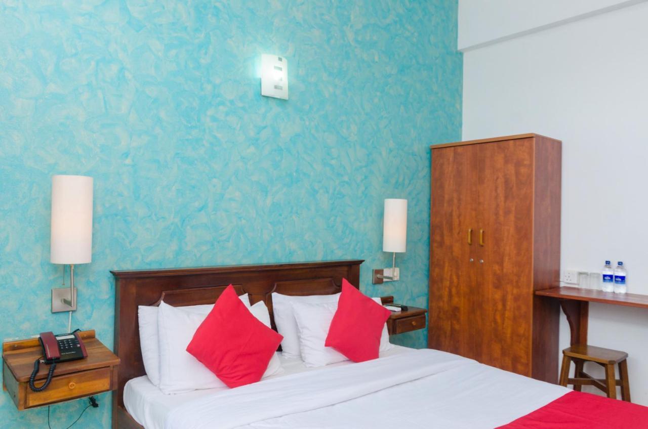 Zendara Hotel ネゴンボ エクステリア 写真